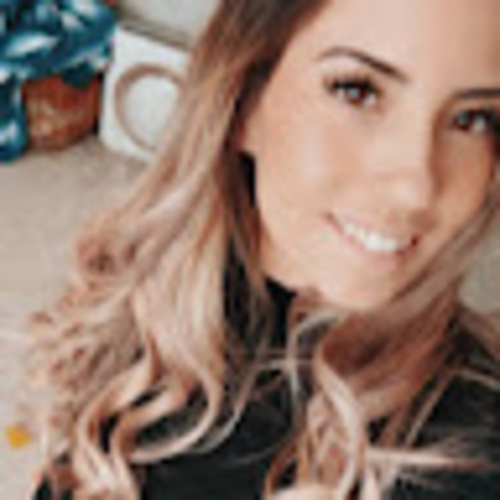 Meet your Posher, Courtney